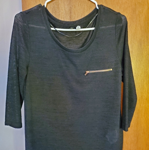 Only brand black light weight sweater - Picture 1 of 4